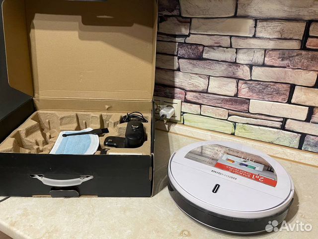 Робот пылесос Redmond RV-R450