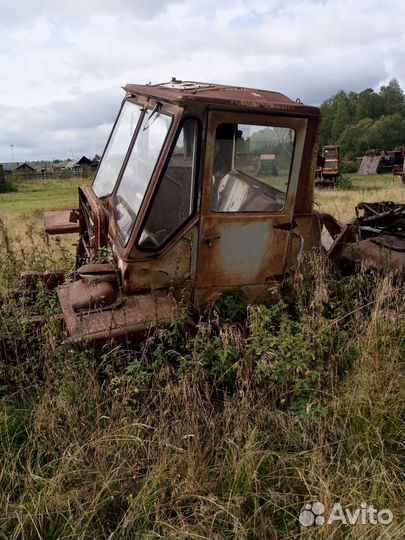 Запчасти на трактор т150