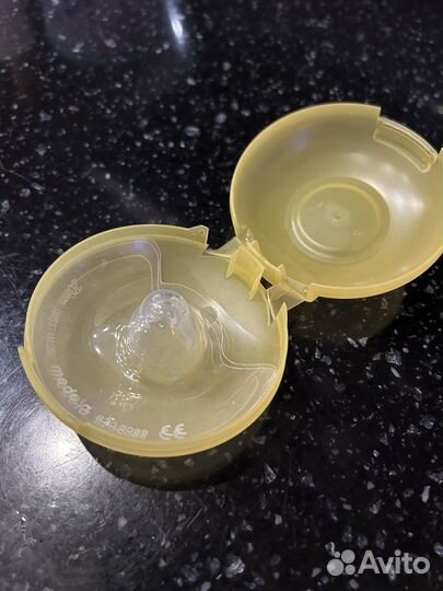 Накладки на грудь medela s