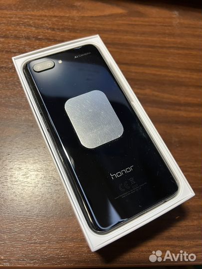 HONOR 10, 4/128 ГБ