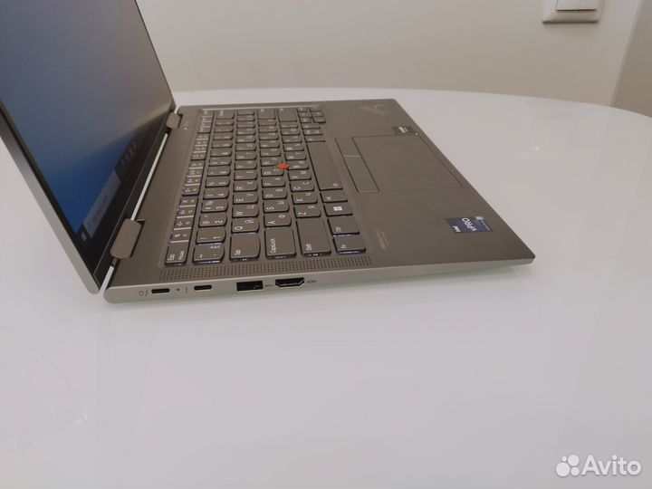 Lenovo Thinkpad X1 Yoga gen.7 (i7 1270p, 32Gb RAM)