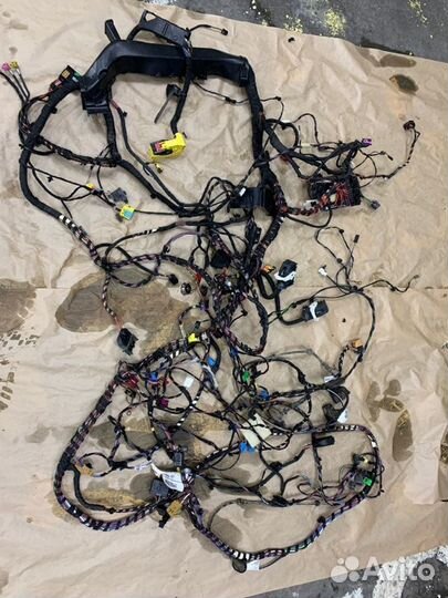 Жгут проводов салона с блоком предохранителя Skoda