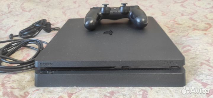 Sony playstation 4 slim