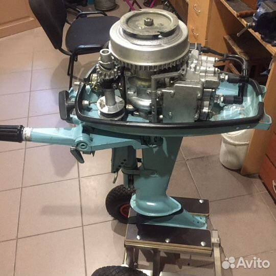 Продаю новый лодочный мотор Ветерок - 8М