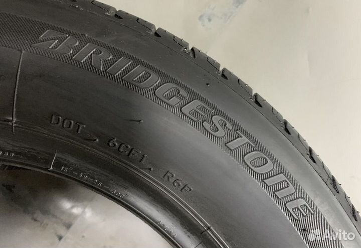 Bridgestone Turanza T001 215/60 R16