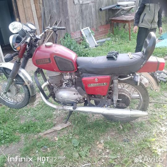 Продам мотоцикл Иж планета 5