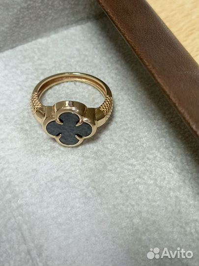 Золотое кольцо женское 19 размер