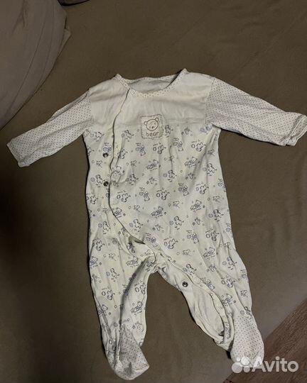 Одежда для новорожденных 50,56 пакетом