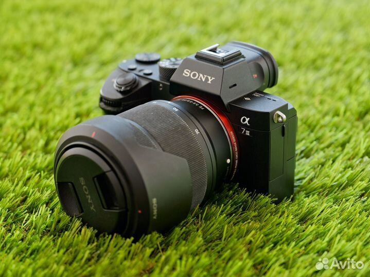 Sony A7 III (a7M3, a7iii) Kit + Sony FE 28-70