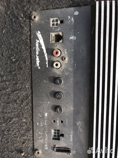 Активный сабвуфер