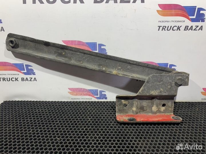 1721704 Кронштейн радиатора Scania 5-series