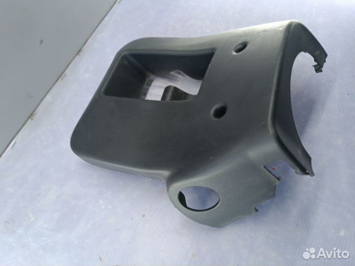 Кожух рулевой колонки нижняя часть Renault Logan 2