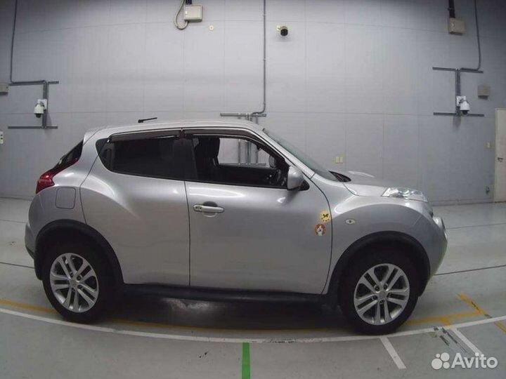 Крышка стеклоочистителя задняя Nissan Juke F15