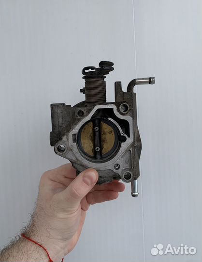 Дросельная заслонка Mazda 3 бк 1.6