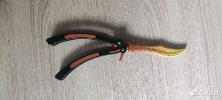 Деревянный нож бабочка