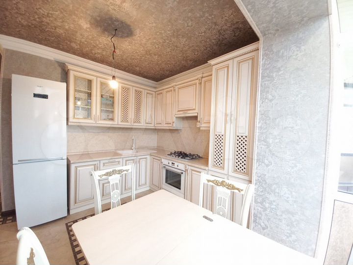 3-к. квартира, 100 м², 3/4 эт.