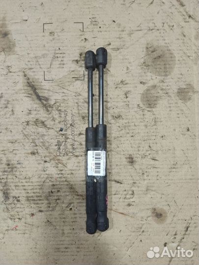 Амортизатор капота Volvo V70 BW