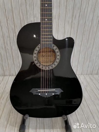 Гитара акустическая