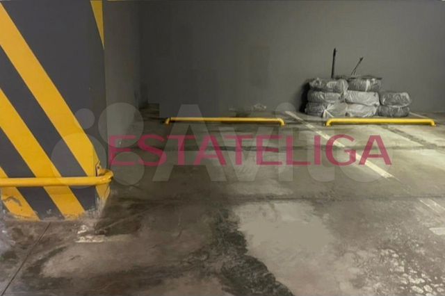 Машиноместо, 15 м²