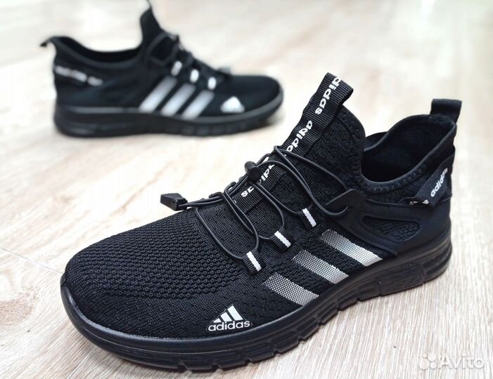 Кроссовки adidas летние