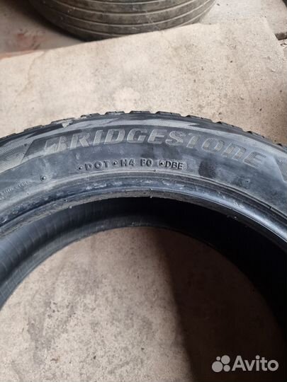 Bridgestone Blizzak DM-V2 235/55 R19 105T