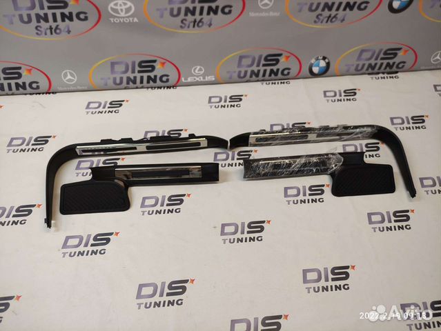 Накладки на пороги Toyota Land Cruiser 200 Led