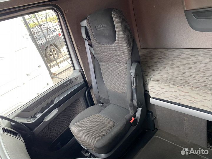 1844380 Сиденье пассажирское механическое