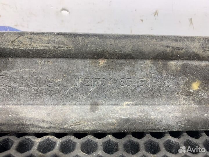 1721704 Кронштейн радиатора Scania 5-series