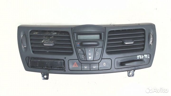 Переключатель отопителя Renault Laguna 3 2009, 200