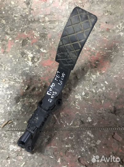 Педаль газа Volkswagen Polo