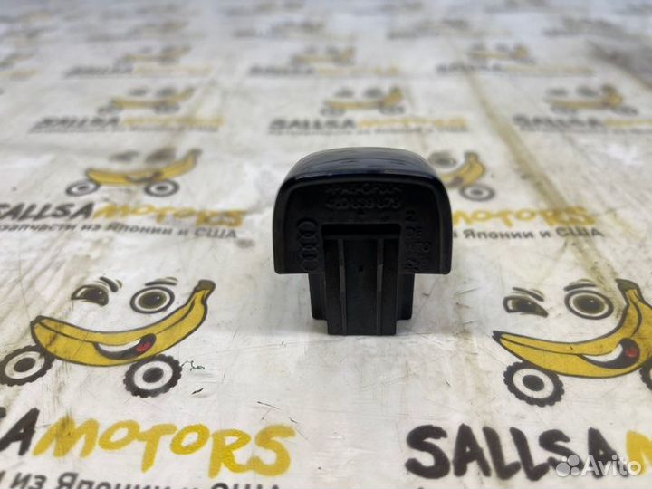 Накладка ручки двери задняя левая Audi Q7 4LB CJT