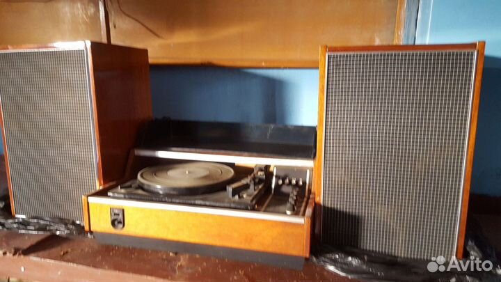 Проигрыватель винила Вега