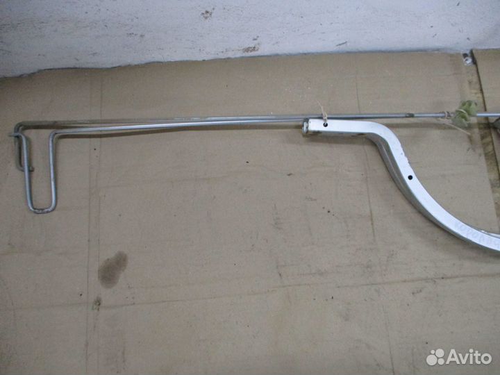 Петли крышки багажника комплект Тойота Королла 150