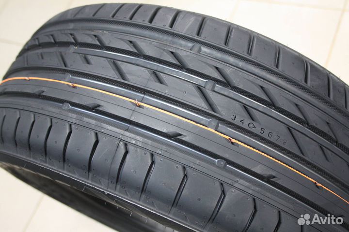 Nokian Tyres Nordman SZ2 215/55 R16 97W