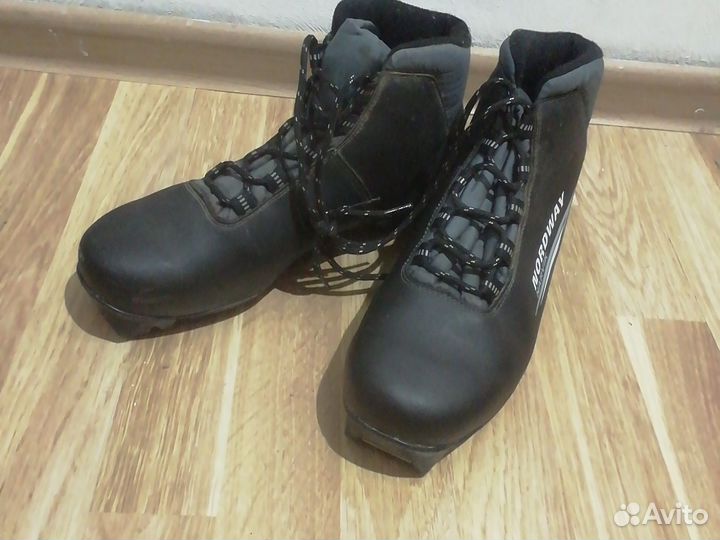 Лыжные ботинки Nordway, размер 43, лёгкие, тёплые