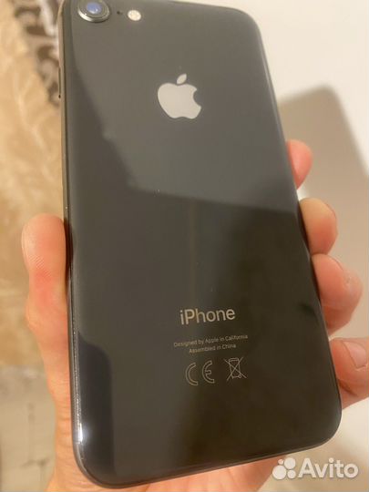 Телефон iPhone 8 64 gb