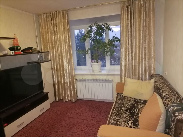 Комната 32 м² в 4-к., 3/5 эт.