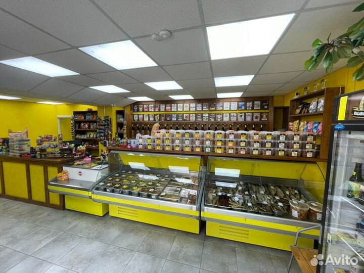 Магазин, бар разливного пива в большом ЖК