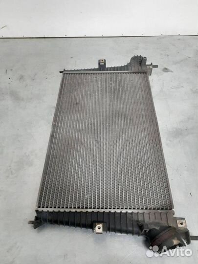 Интеркулер Saab 9-5 2-й рест. 2008 8744160