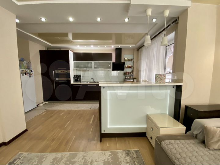 3-к. квартира, 72,5 м², 1/16 эт.