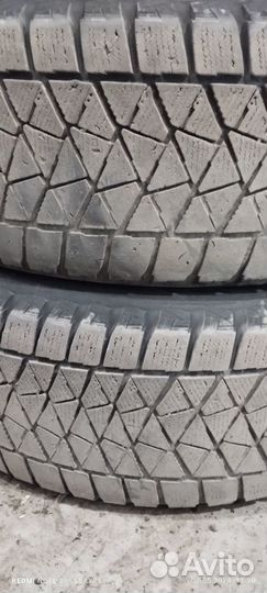 Bridgestone Blizzak DM-V2 235/55 R18