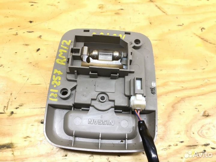 Плафон салона Nissan Liberty RM12 QR20DE 2004