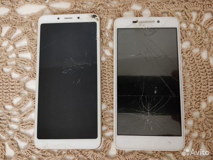 Мобильные телефоны