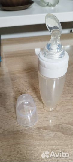 Силиконовая бутылочка для каш и пюре с ложкой