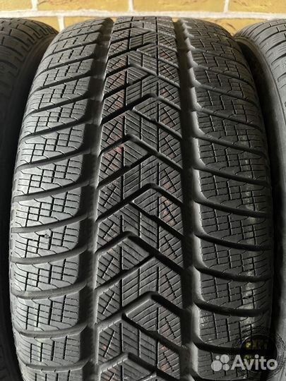 Pirelli Scorpion Winter 255/45 R20 105V