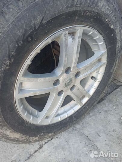 Bridgestone Blizzak Revo2 215/65 R16