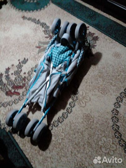 Коляска прогулочная