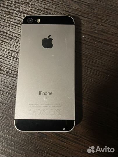 Телефон iPhone 5se 32