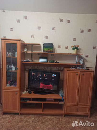 Стенка в гостиную бу