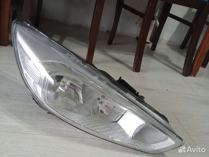 Фара правая передняя ford focus 3